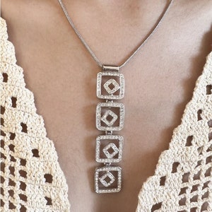 Lange Silber Frauen Halskette, Lariat Silber Halskette, geometrische Stil Halskette, Rhodium überzogene Halskette, Boho Halskette, Statement Halskette,