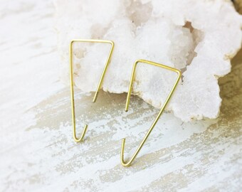 Minimalist Earrings, Simple Earrings, Geometric Earrings, Brass Earrings, Triangle Earring, Modern Jewelry, Everyday Jewelry