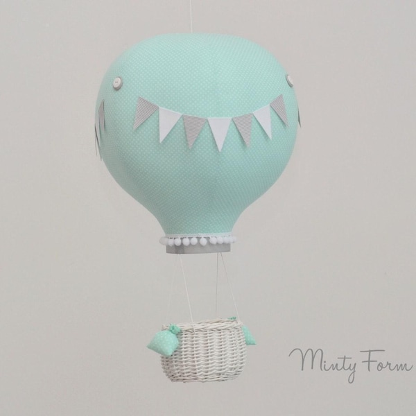Móvil para bebé con globo aerostático, decoración de aventura para la habitación del bebé, móvil para cuna de techo, regalo para baby shower