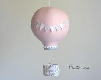 Hot Air Balloon Baby Mobile, Adventure Nursery Decor, Ceiling Mounted Crib Mobile, Baby Shower Gift