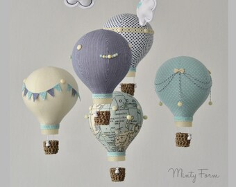Heißluftballon Mobile | Kinderzimmer Weltkarte | Reise Thema Kinderzimmer | Personalisiertes Handy | Wolken Baby Mobile | Willkommen Baby Geschenk