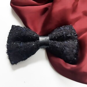 Black boucle wool bow tie with true leather, modern men&#39;s accessory