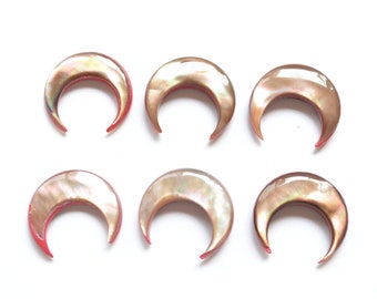 Red Shell Crescent Pendant, Double Horn Charm (20-22mm)