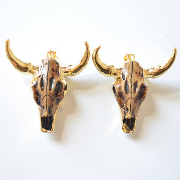 Black Longhorn resin cattle Pendant ,Cattle Skull Pendant ,Cow Horn with gold Plated Jewelry pendant  ,Buffalo head pendant ,jewelry finding