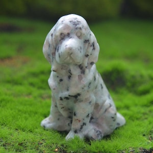 2.6 &quot; Carved kiwi stone dog , gemstone carving dog Animal, Gemstone dog Sculpture ,  Home Decor, cystal gift ,healing crystal