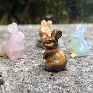 1.5 &quot; Carved crystal rabbit , carved Crystal Animal, Gemstone rabbit Sculpture , rabbit carving,  Home Decor, healing crystal