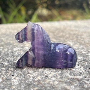 2 inch Carved crystal horse , carved Crystal Animal, Gemstone rainbow fluorite horse Sculpture ,horse carving,  Home Decor, healing crystal
