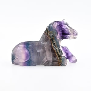 Cheval en cristal sculpté de 2 po., animal en cristal sculpté, sculpture de cheval en fluorite en pierre précieuse, sculpture de cheval, décoration d&#39;intérieur, cristal de guérison, B0102