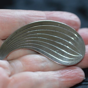 Vintage Danish Hermann Siersbol large silver teardrop leaf brooch, 1960s, beautiful mid-century modern Scandinavian jewellery
