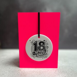 Lustige 18. Geburtstagskarte, 18. Geburtstagsgeschenk, 18. Geburtstagskind, 18. Geburtstagsjunge, süßes Geschenk zum 18. Geburtstag und Karte, ein echter Erwachsener