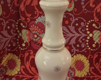 Vintage Mid-Century Starburst Lamp Made Of Milk Glass. Good Working Condition.