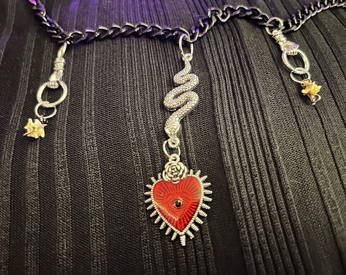 Chain Snake Vertebrae Sacred Heart Protection Necklace