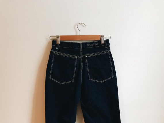 Size 2 L - Gloria Vanderbilt Dark Wash Denim - Vin