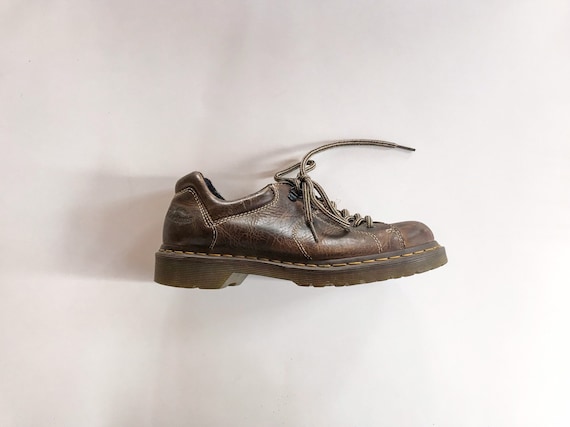 vintage doc marten's shoe - (women’s US 8)
