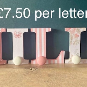 Perchero de madera, letras de madera de 10 cm para niñas, percheros únicos, letras de madera para nombres, regalo para recién nacidos, regalo de bautizo, regalo para ceremonia de nombramiento
