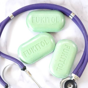 Fukitol Nurse Bath Bomb, Bath Fizzy, Nurse Gift, Eucalyptus Bath Bomb, Gag Gift for Nurse Healthcare Worker, Essential Employee Gift zdjęcie 3