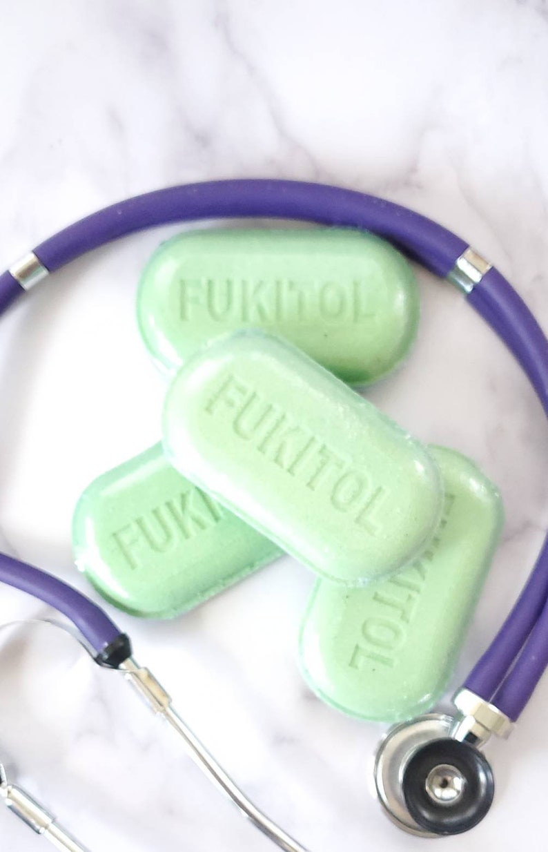 Fukitol Nurse Bath Bomb, Bath Fizzy, Nurse Gift, Eucalyptus Bath Bomb, Gag Gift for Nurse Healthcare Worker, Essential Employee Gift zdjęcie 1