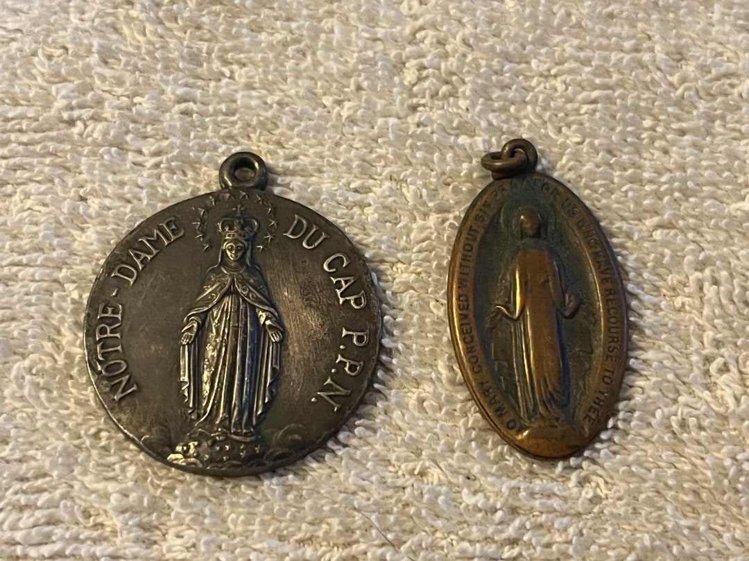 2 Vintage Religious Medals Notre Dame Du Cap & Mary Catholic - Etsy