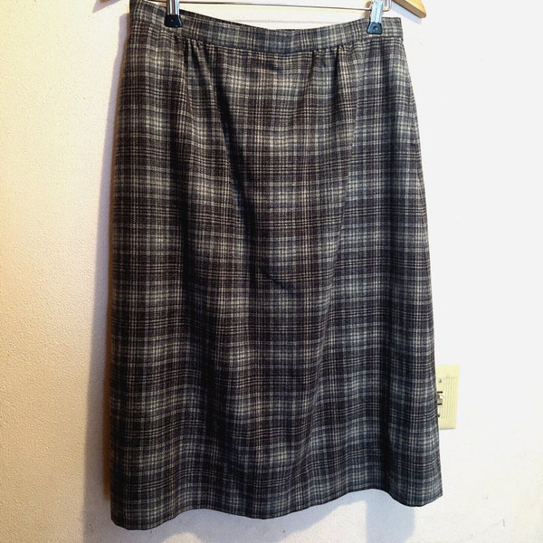 Vtg Women’s PENDLETON Blue & Gray Plaid Wool Skirt 30" Waist LG