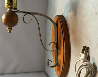 Vintage Wood and Brass Wall Sconce Light Lamp Rustic Farmhouse Country Decor