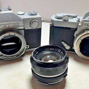 For Parts - Mikkormat & Petri FT EE Film Camera Japan + petri 1:1.8 f=55mm 49432