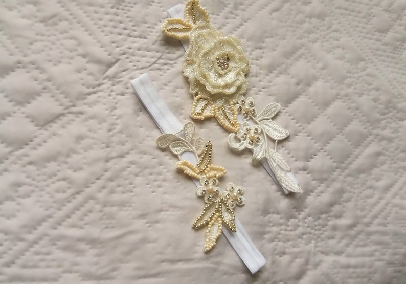 White wedding garter set Ivory garter set Bridal garter set White garter set Floral garter Crystal garter set Shining garter Lace garter