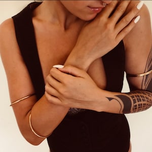 Arm Bracelet, gold cuff , Tribal Bracelet, Bohemian Jewelry, Gold Bracelet for Women, Bangle Bracelet, Minimalist Bracelet Gold, arm cuff .