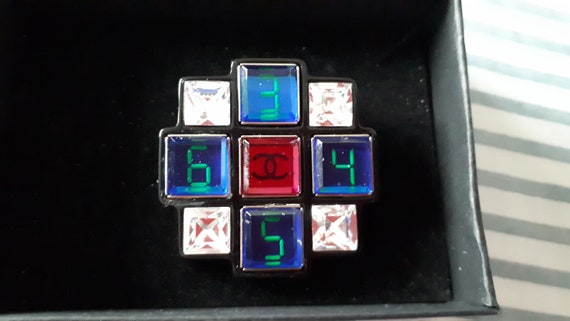 CHANEL BROOCH