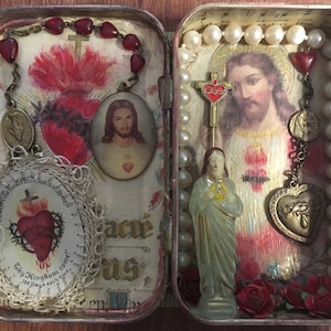 Request Custom Order! Catholic Sacred Heart Of Jesus Altoid Pocket Travel Folkart Shrine.
