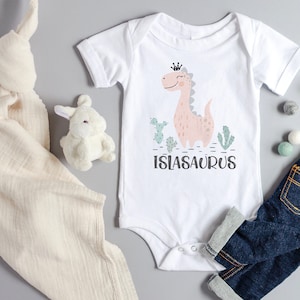 Personalised Dinosaur Baby Unisex Vest, Bodysuit, Name announcement, Fun gift for a new baby, or baby shower, Namesaurus FANDANGO