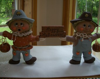 Halloween ceramic trick or treat,Happy Halloween sign and pumpkins