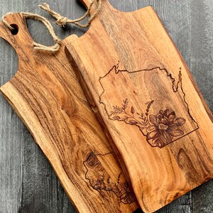 Custom Floral State Cutting Board, Charcuterie Board, Cheese Board, Wedding Gift, Serving Board, Housewarming, Engraved Cutting Board