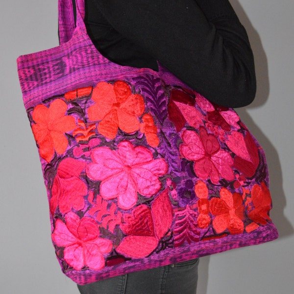 ON SALE! Hand Embroidered Flower bag from Chiapas | Purple Mexican bag | Flower bag | Beautiful bag | Colorful handbag |  Laptop Bag