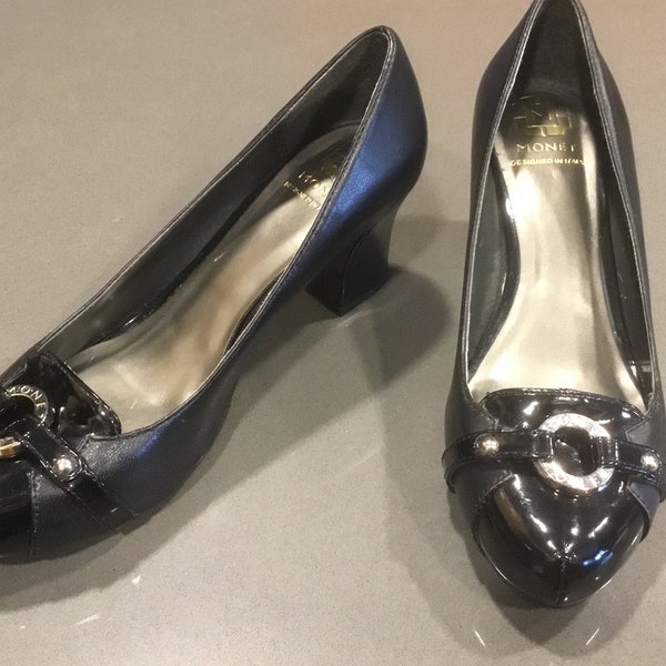 Women’s size 7 black patent leather & matte pumps by MONET designed in Italy w silver hardware-just under 3 inch heel, 1/2 inch platform,