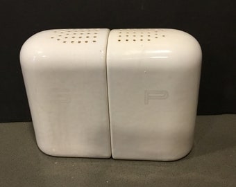 Art Deco Salt & pepper shakers, white ceramic sleek, fit together vintage 1920s, looks mid century modern kitchen, rounded and sexy S and P