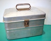 Vintage aluminum lunch box pail bucket with inner tray, handle on top by Wear Ever 927 made in USA