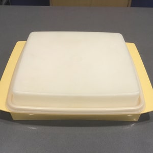 1960 1970 Tupperware egg carrier storage, harvest gold & clear sealing top - deviled egg carry OR travel cigar humidor, rolling tray stash