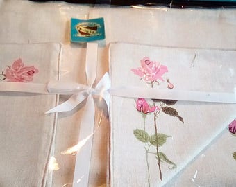 Vintage white linen napkins n placemats gift set new in cello box, roses,tea party table, card table with pretty hand painted pink rose buds