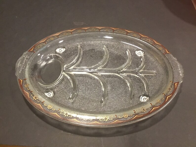 Glass fish serving dish fish skeleton brown & gold design on clear textured glass, oval with 4 feet vintage fish serving dish 1960s 1970s image 9