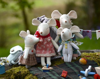 Handmade textile family of mice and camping play set "Happy Campers"