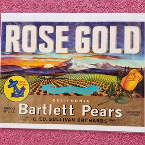 Original Vintage 1940&#39;s  Rose Gold Bartlett Pears Crate Label