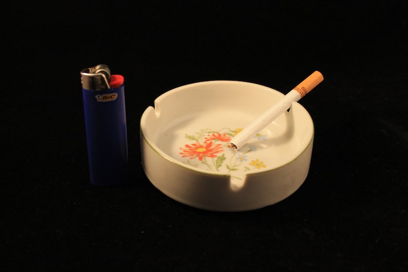 Flower Ashtray Vintage Porcelain Round White Ashtray Wild Flowers