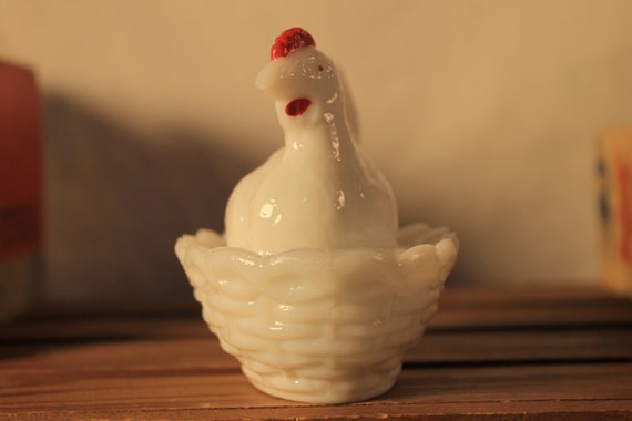 Chicken in Basket Trinket Box Vintage White Milk … - image 4