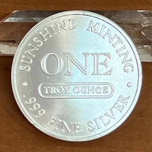 Moneda de plata Eagle de 1 onza de Sunshine Minting - Plata fina .999 - Lingote de una onza troy