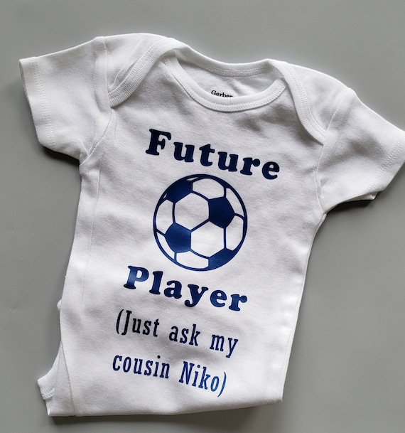 Baberos de bebé de fútbol-nombre-personalizado-número y pelota-uno tamaño-0-6  meses jersey estilo-baberos de bebé de fútbol -  México