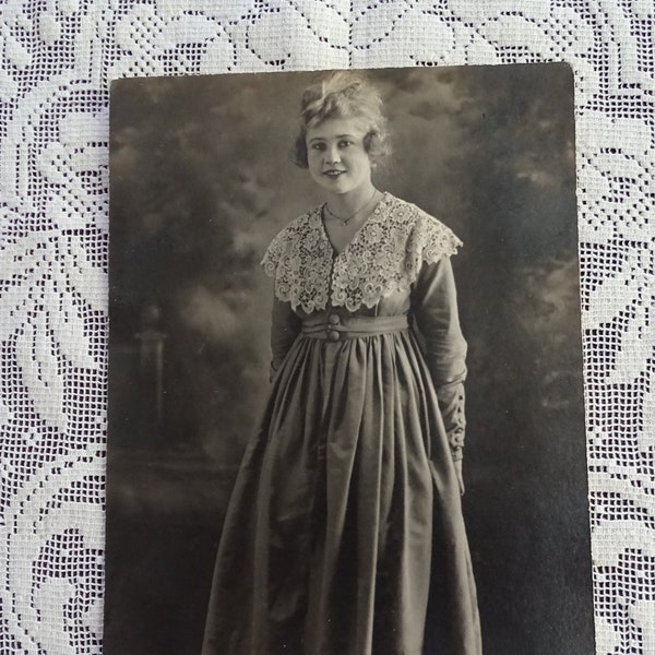 Antique Young Woman Photograph, Early 1900's  Photo of Gladys Pruwitt, Los Angeles Photographer, Circa 1900's Portrait