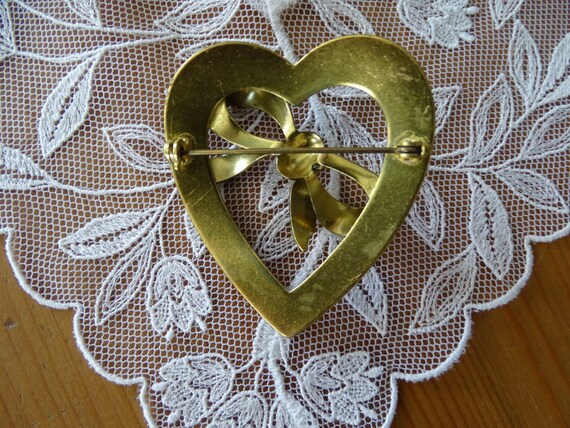 Vintage Gold Heart & Bow Brooch, Mid Century Ladi… - image 4