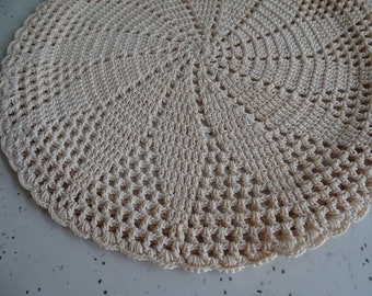 Crocheted Hot Pad Trivet, Cream Colored Crochet Circle, Vintage Handmade Hot Plate Cover, Pinwheel Design, Mid Century Kitchen, 9" Round