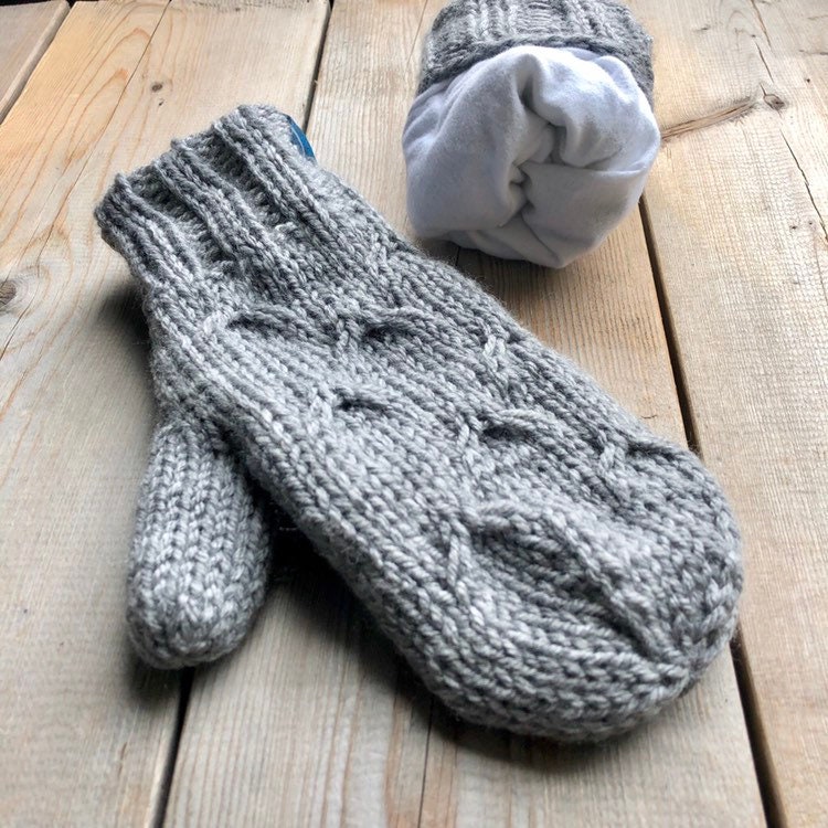 Little Birds Winter Mittens for Women / Knitting Pattern - Etsy