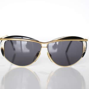 Valentino Sunglasses Mod V571 Vintage Glasses Made in Italy.
